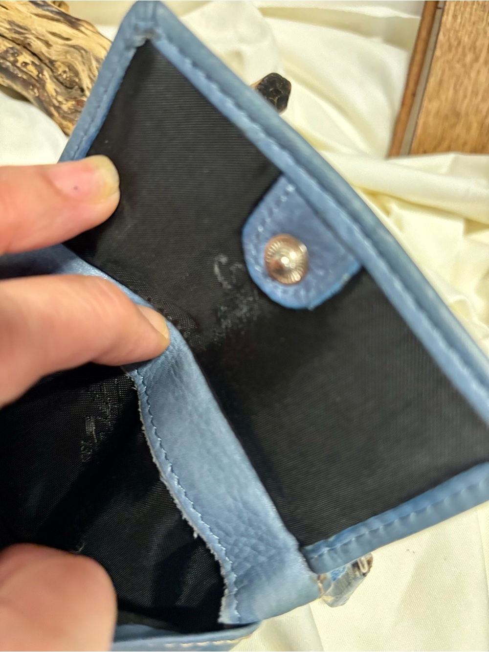 2 Sets of Fossil Small Leather Zip Wallets in Deep Brown and Light Blue - Picture 5 of 12